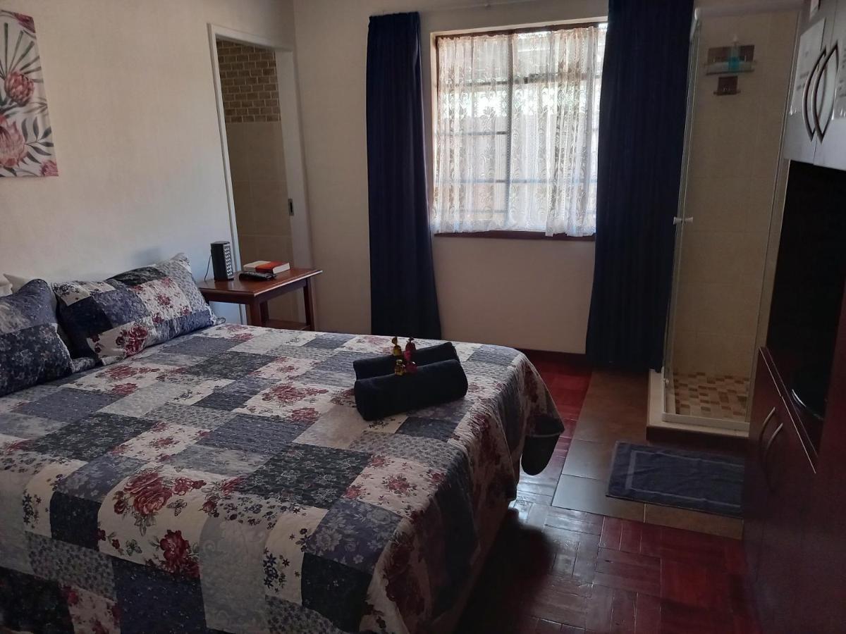 White Rose Guest House 范德拜尔帕克 外观 照片