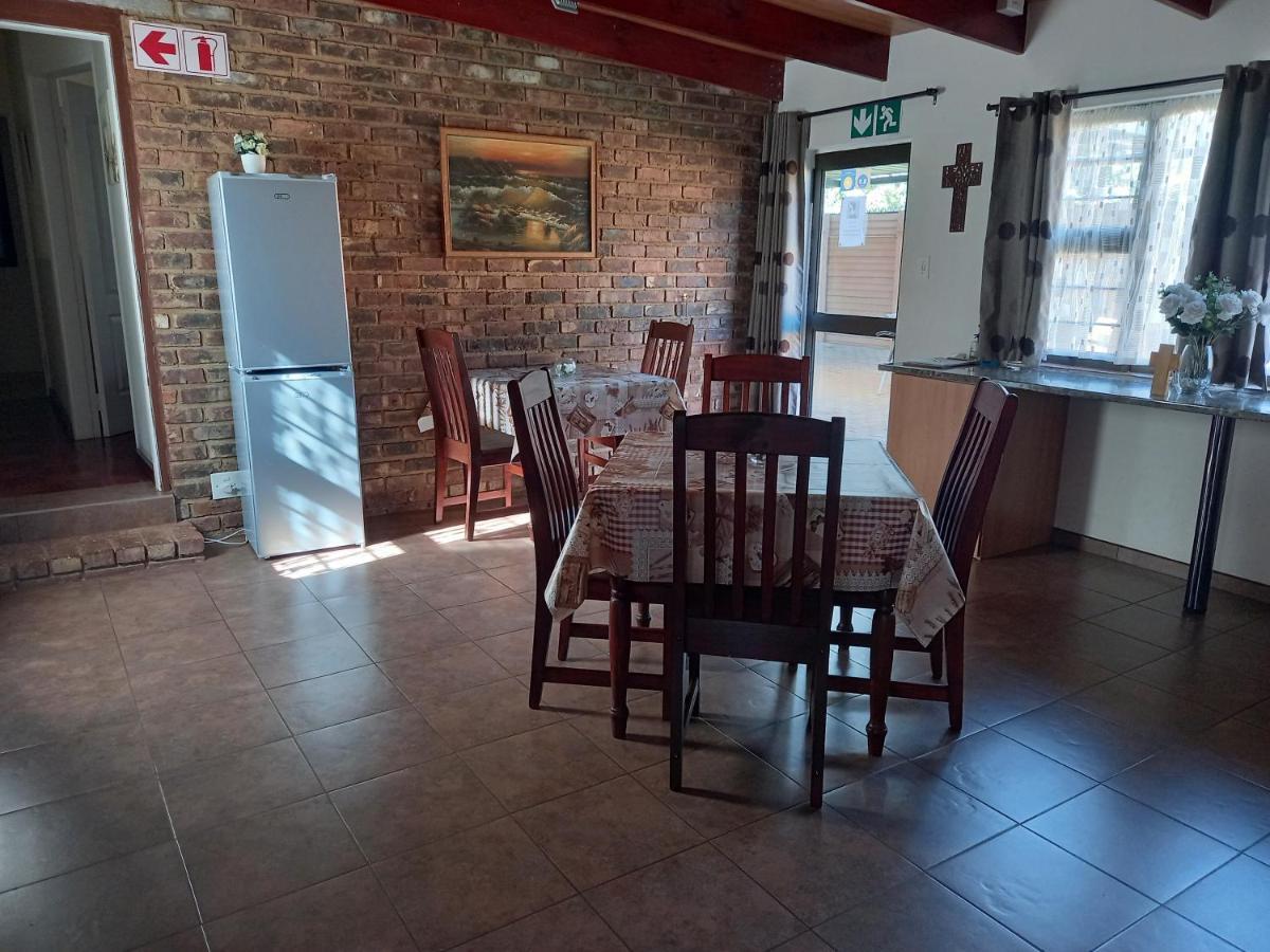 White Rose Guest House 范德拜尔帕克 外观 照片