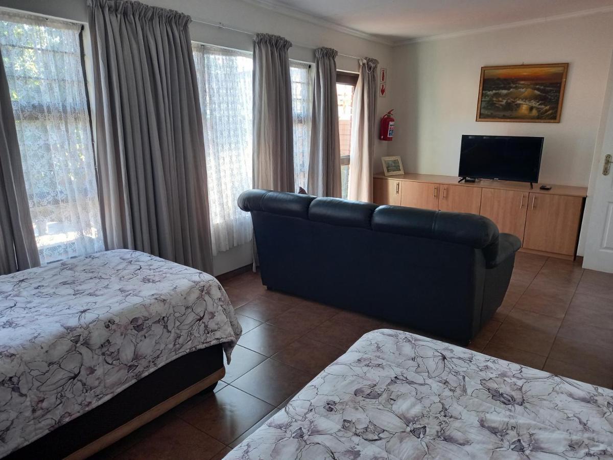 White Rose Guest House 范德拜尔帕克 客房 照片